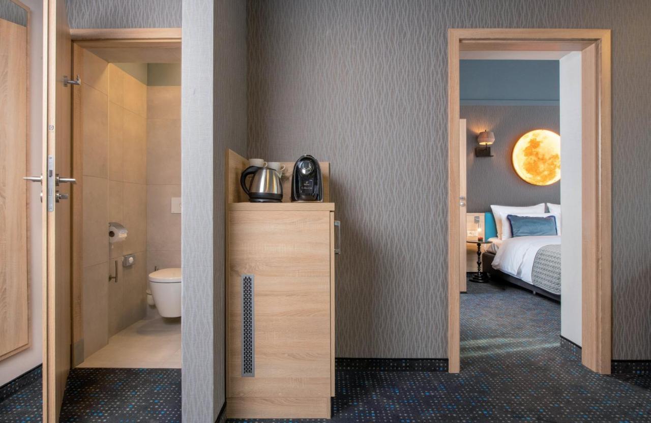 Leonardo Boutique Hotel Krakow Old Town Ngoại thất bức ảnh