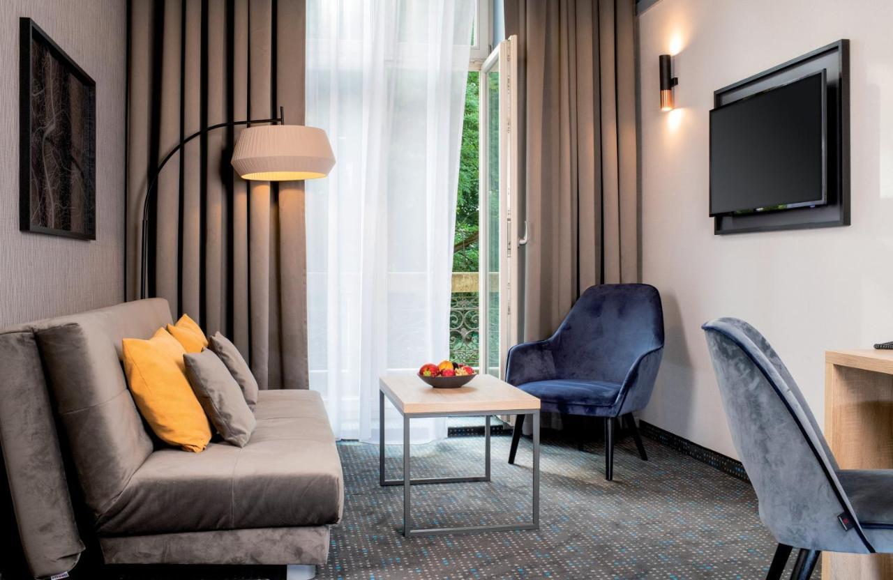 Leonardo Boutique Hotel Krakow Old Town Ngoại thất bức ảnh