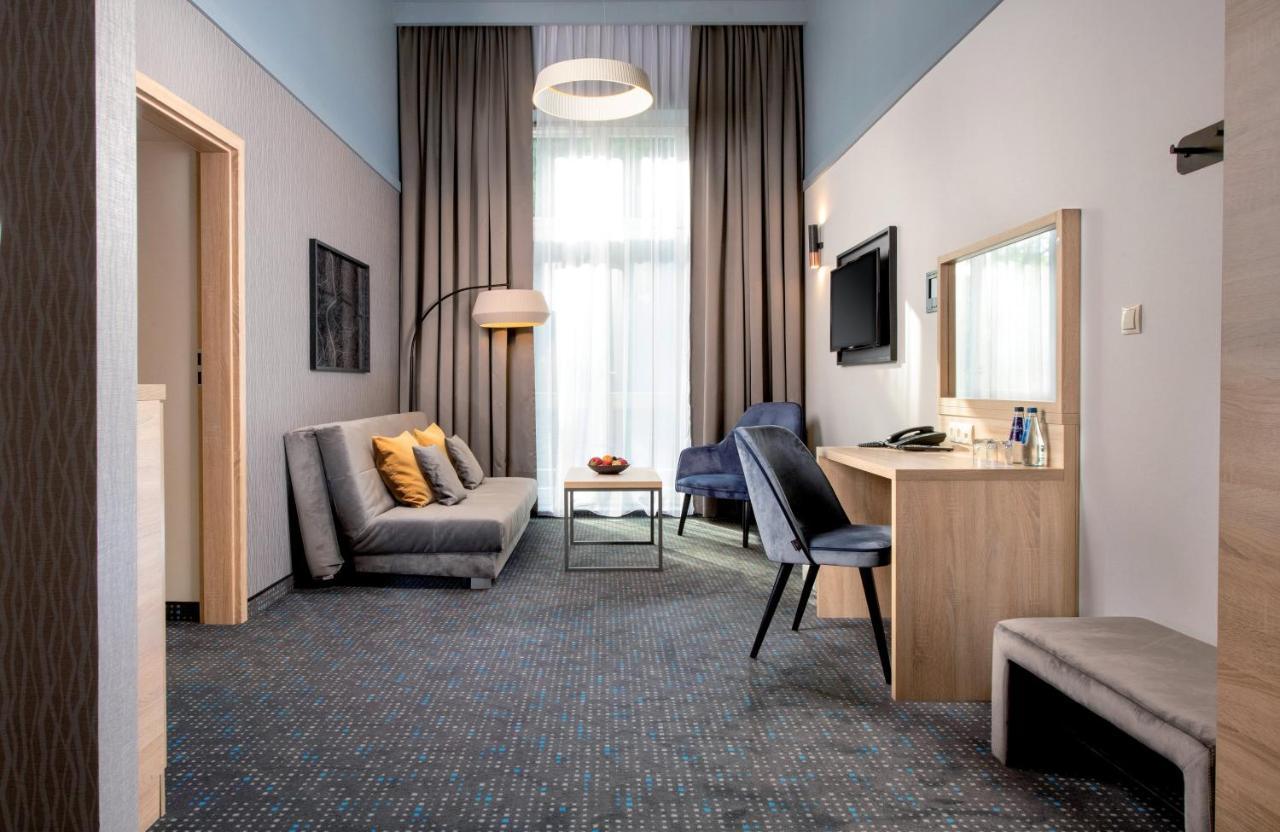 Leonardo Boutique Hotel Krakow Old Town Ngoại thất bức ảnh