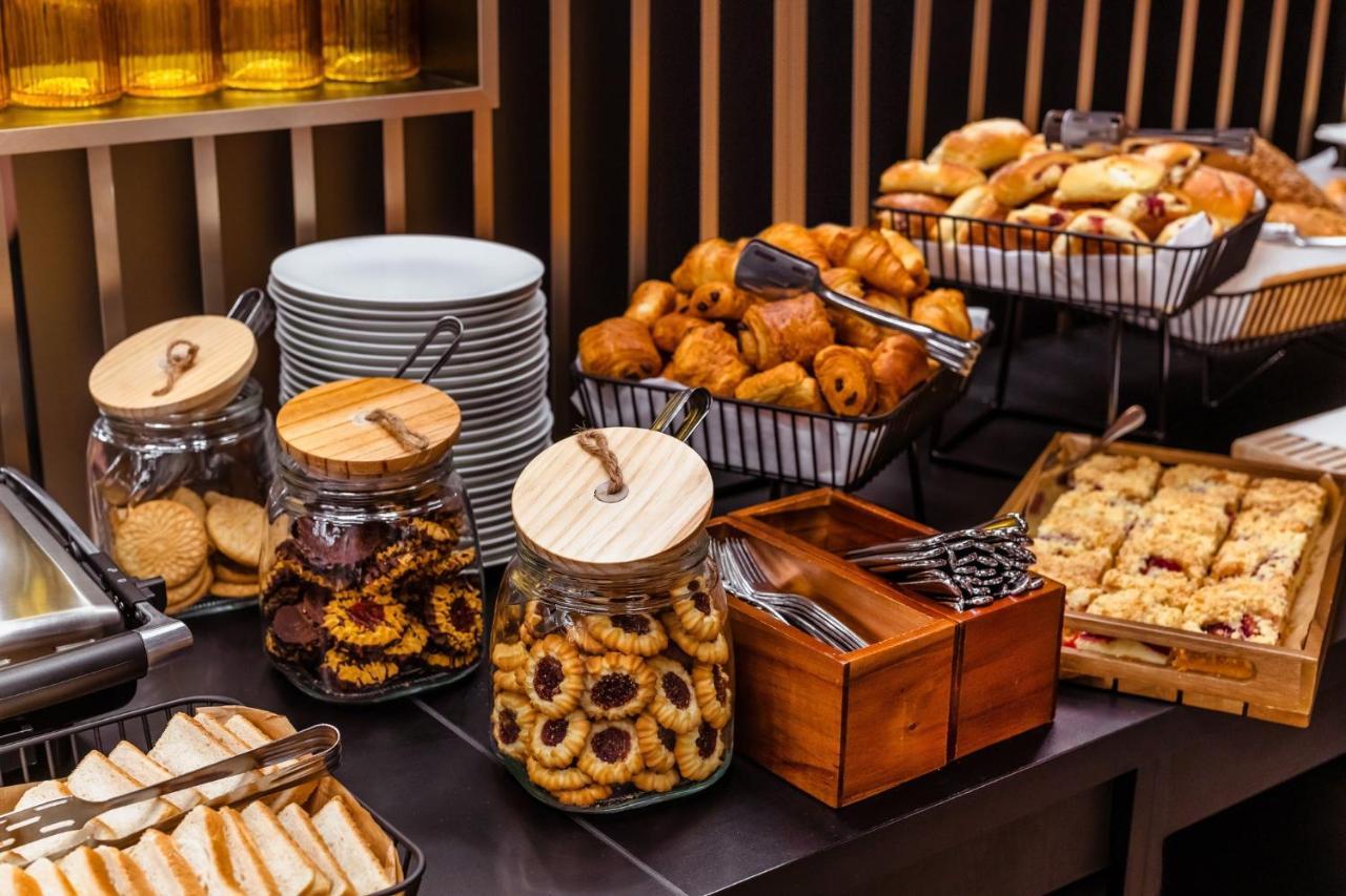 Leonardo Boutique Hotel Krakow Old Town Ngoại thất bức ảnh