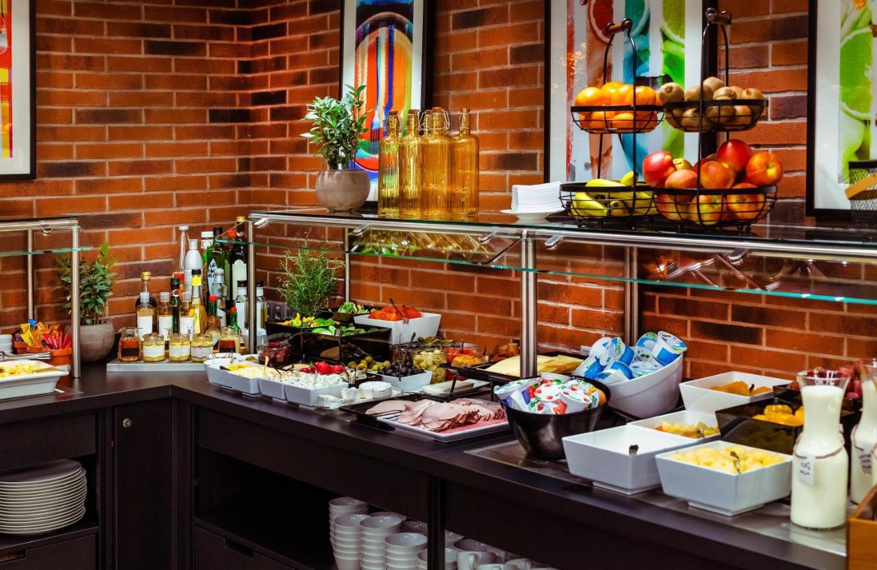 Leonardo Boutique Hotel Krakow Old Town Ngoại thất bức ảnh