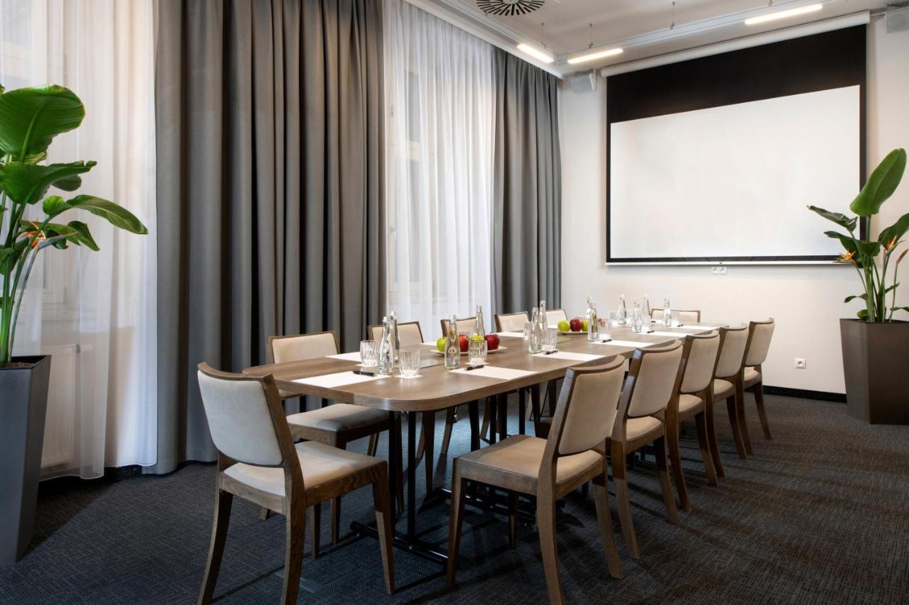 Leonardo Boutique Hotel Krakow Old Town Ngoại thất bức ảnh
