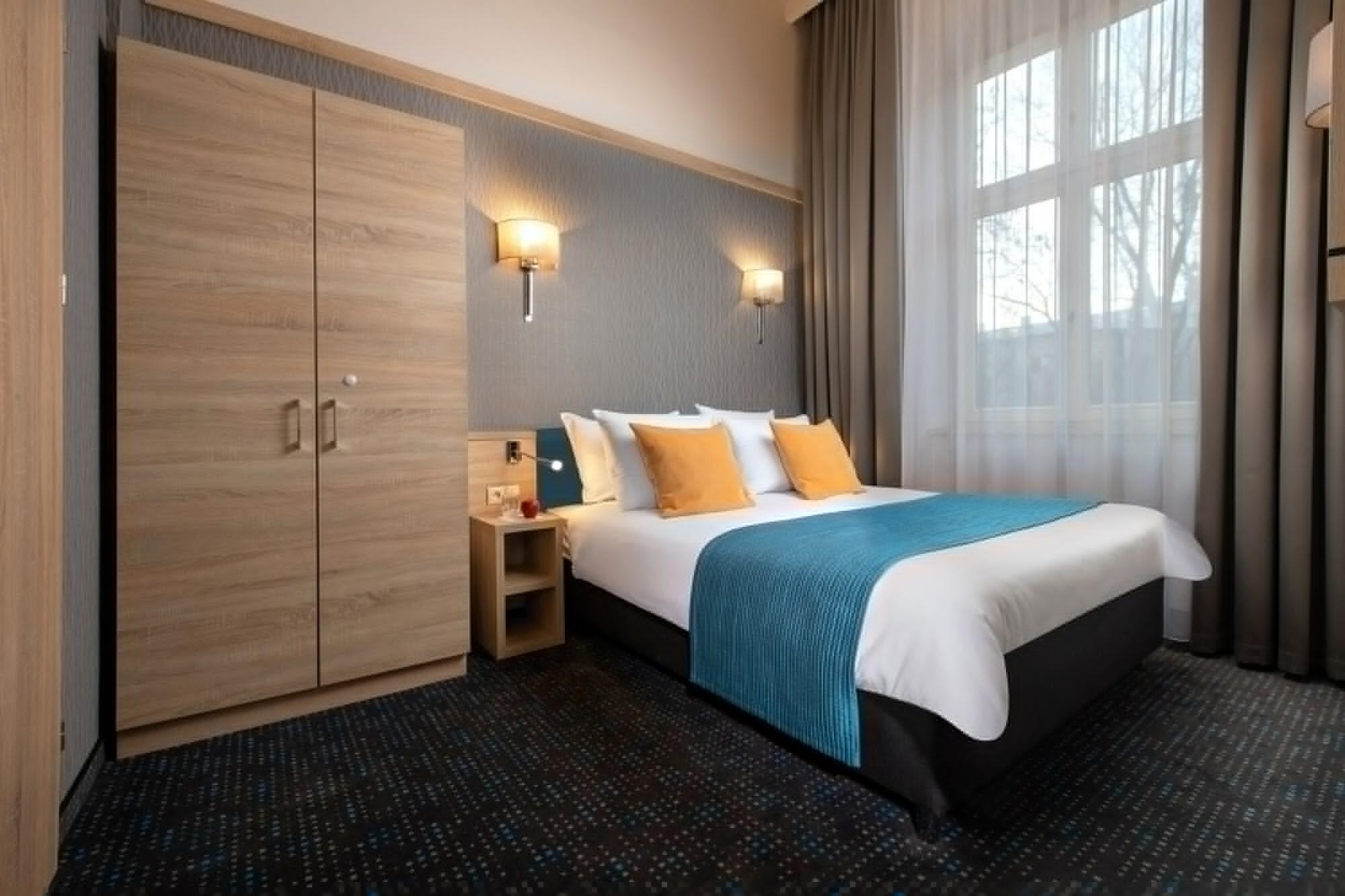 Leonardo Boutique Hotel Krakow Old Town Ngoại thất bức ảnh
