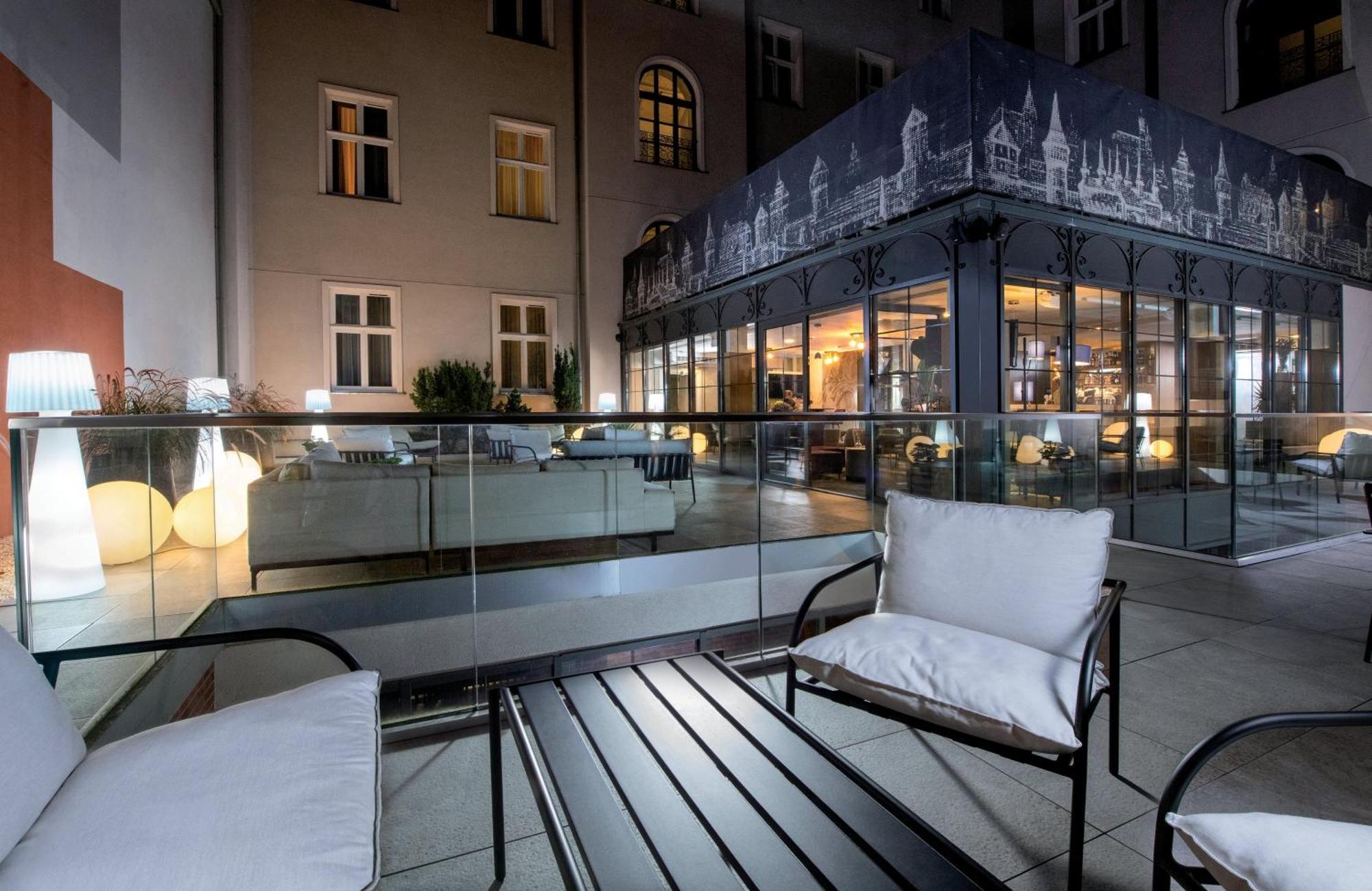 Leonardo Boutique Hotel Krakow Old Town Ngoại thất bức ảnh